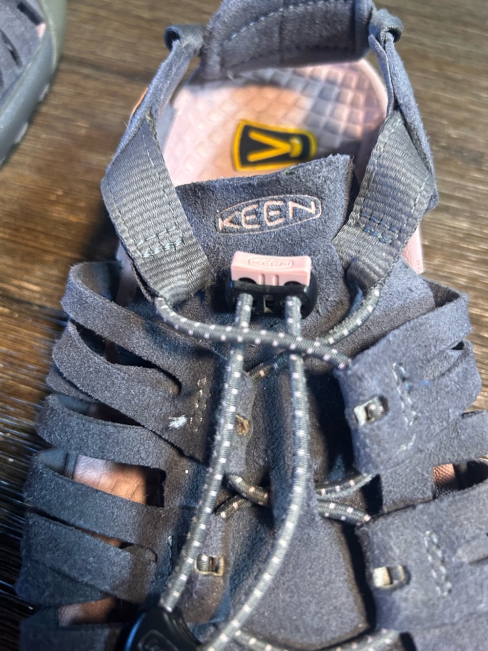 Cypress sandals size 10 - Picture 6 of 11